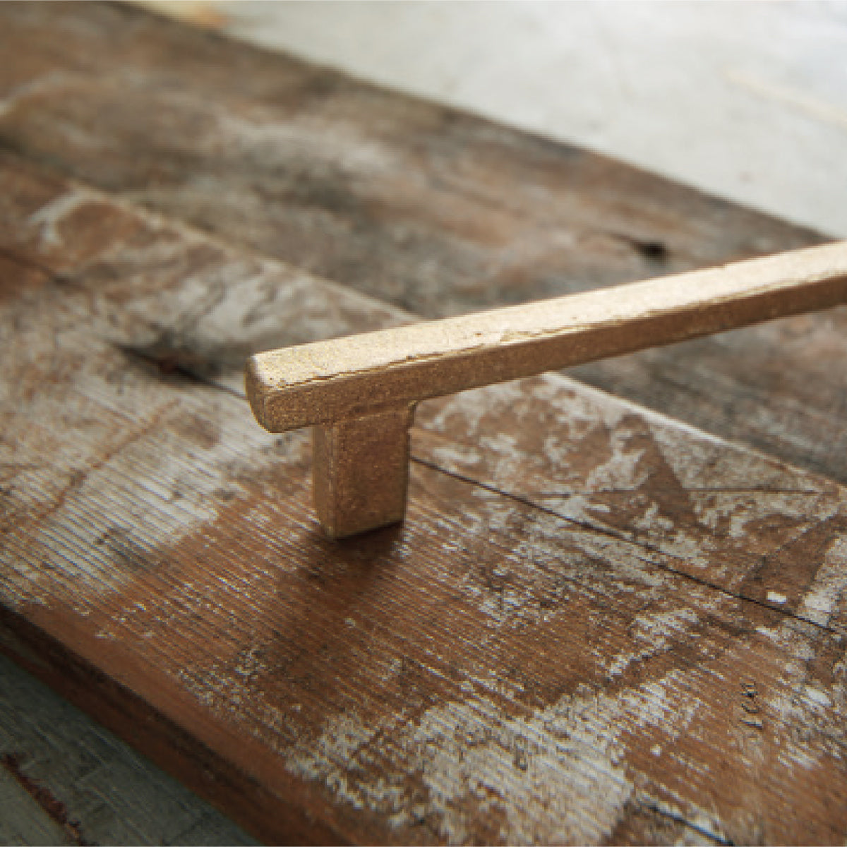 白熊 シロクマ 真鍮鋳物 ハンドル 大型 真鍮色 HB-204 引出し キャビネット