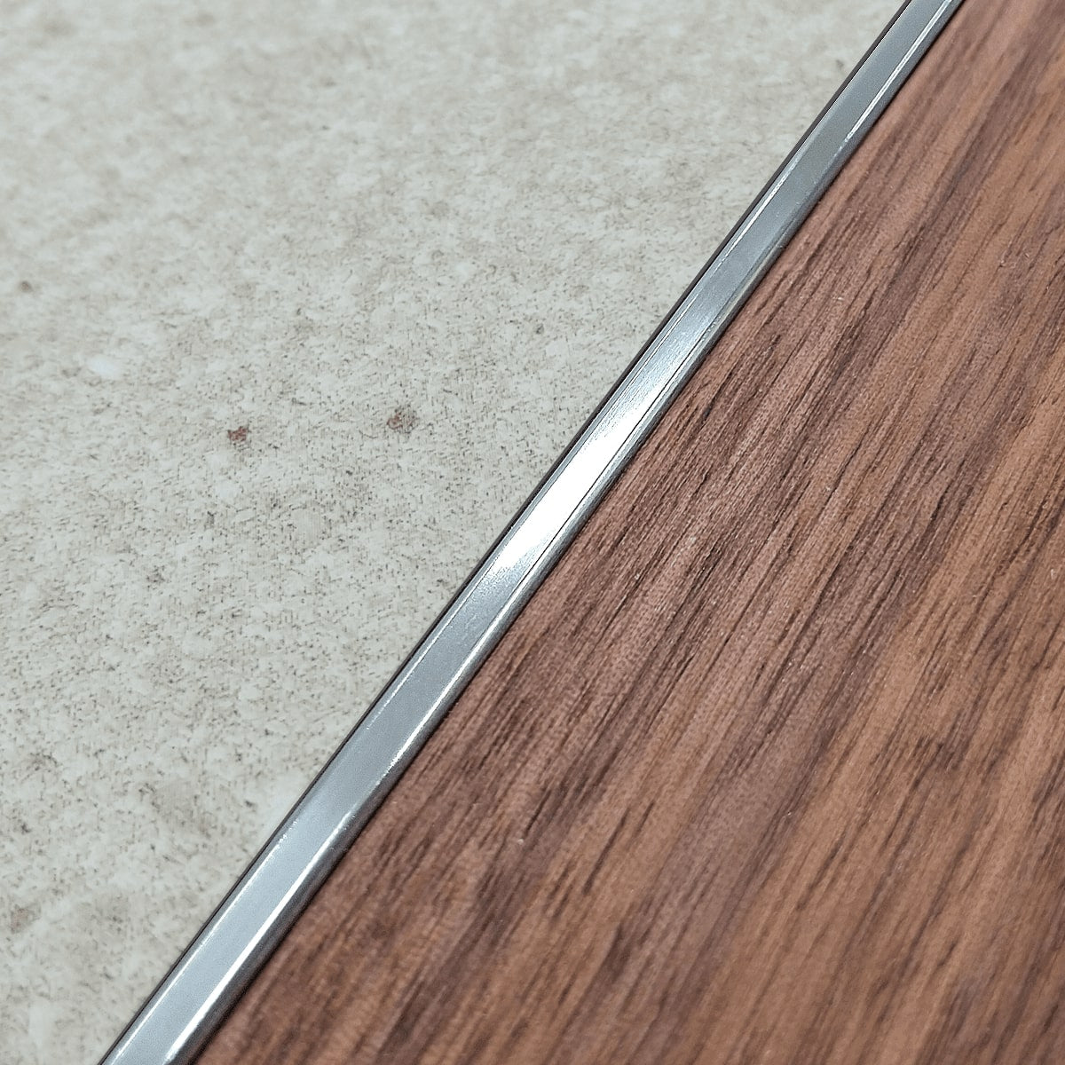 現場入不可 床見切 ステンレス L型 15×3.6-1000 納期4～7営業日後発送(メーカー欠品の場合2週間)