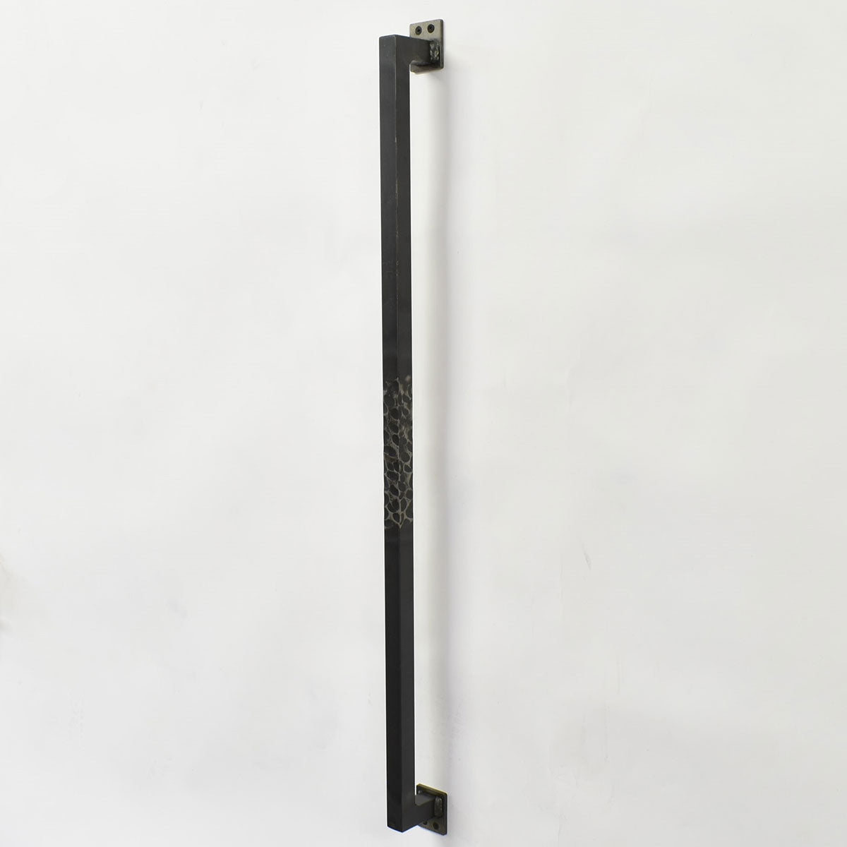 アイアン ムク たて手摺C H800mm クリア塗装 タタキ加工(納期: 約2週間後出荷)